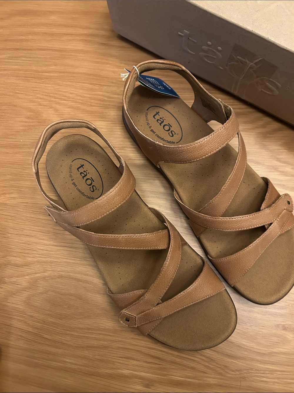 Taos Womens Sandals Size 11 Leather Comfort Strappy Travel Summer Vacation Shoes